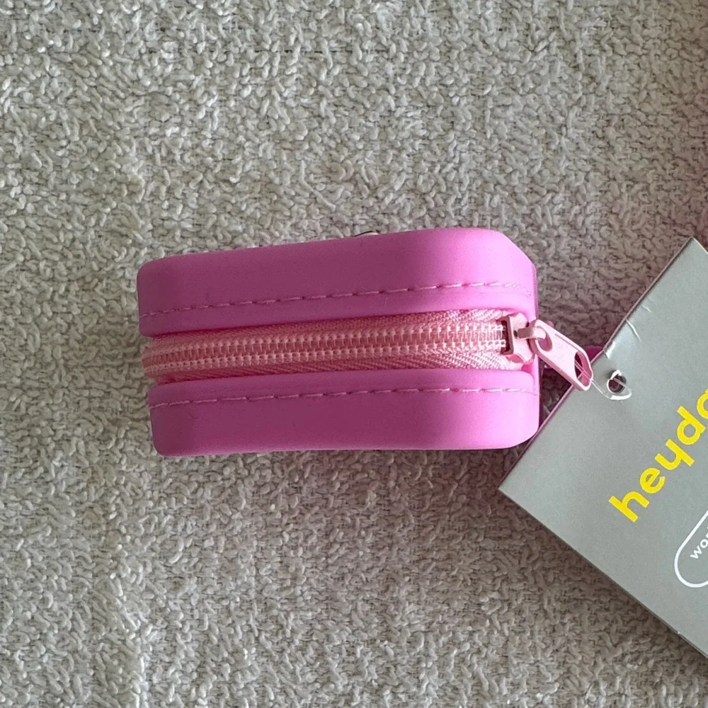 Heyday Pink Earbuds Pop-in Case Cover with Dog Charm